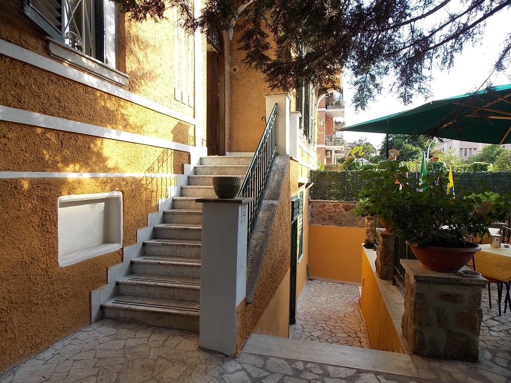 Bed & Breakfast Domus Citta Giardino Roma